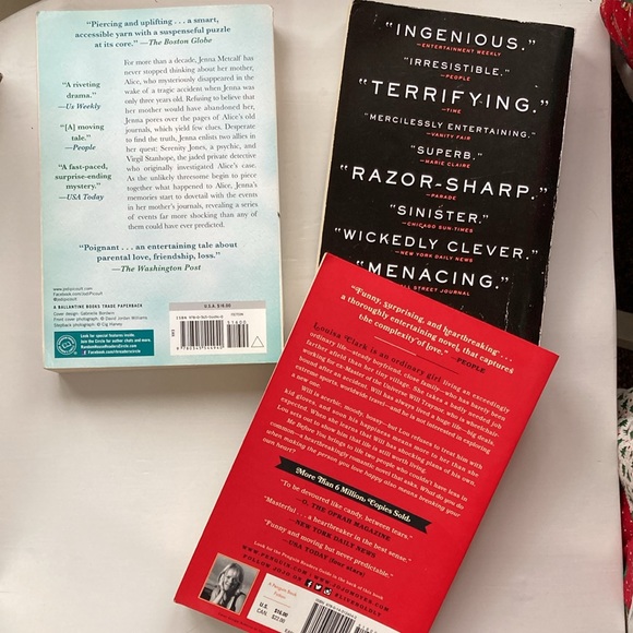 Book bundle - Picture 2 of 2